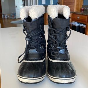 Sorel youth unisex winter boots -size 3